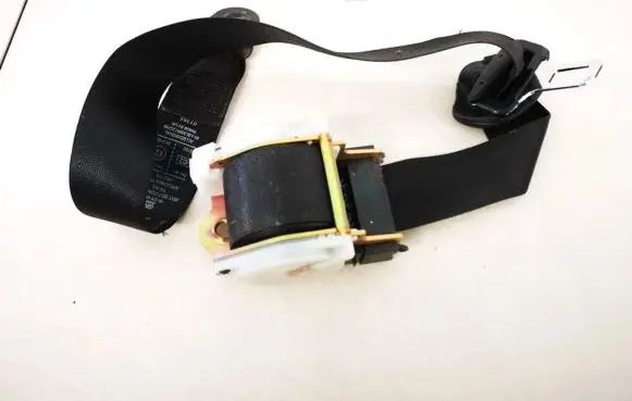 Opel Omega B1 Front seatbelt 90379450