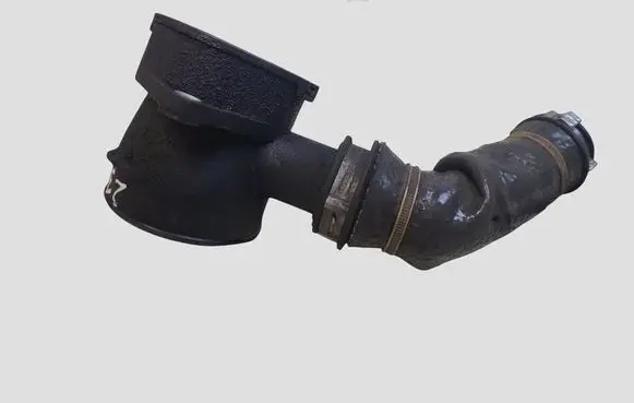 Volvo V40 Turbo air intake inlet pipe/hose 1051412S03