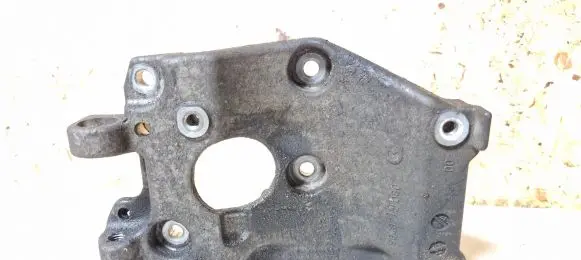 Ford Fiesta A/C compressor mount bracket 9646719580