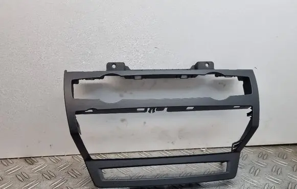 BMW X5 E70 Radio/GPS head unit trim 773201 0117730 T0027285