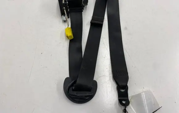 Volkswagen Touran I Front seatbelt 1T1857706A