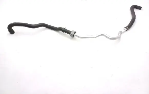 Mercedes-Benz GLS X166 Engine coolant pipe/hose A1668300796