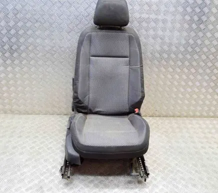 Volkswagen PASSAT B8 Front passenger seat 5Q4881106M