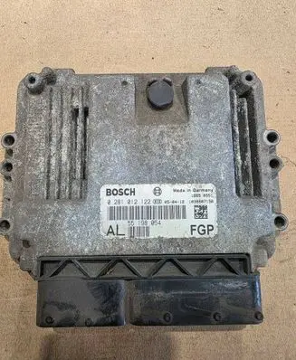 Opel Astra H Engine control unit/module 0281012122 55198054