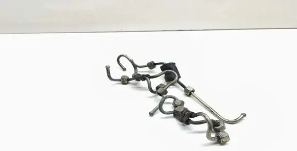 BMW 5 E60 E61 Fuel injector supply line/pipe 