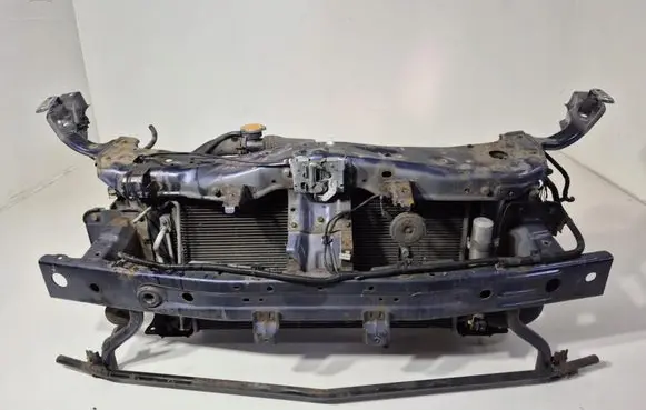 Mitsubishi Lancer VIII Radiator support slam panel