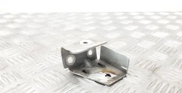 Audi TT TTS Mk2 Fender mounting bracket 8J0810660B