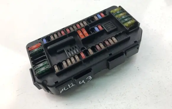 BMW 1 F20 F21 Fuse box set 9337879