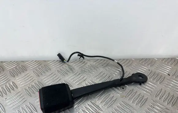 Audi A6 S6 C8 4K Front seatbelt buckle 4K8857755J