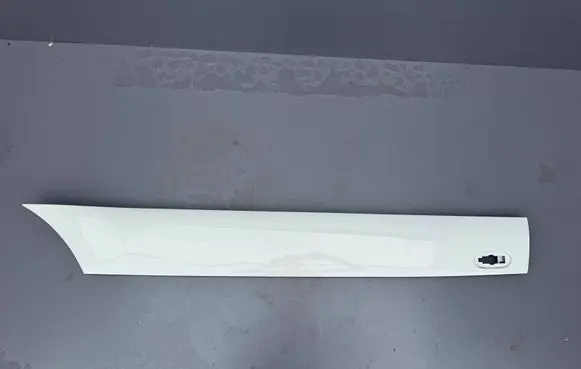 Mercedes-Benz Sprinter W907 W910 Rear fender molding trim A9106901302 A9106905900 9106901302