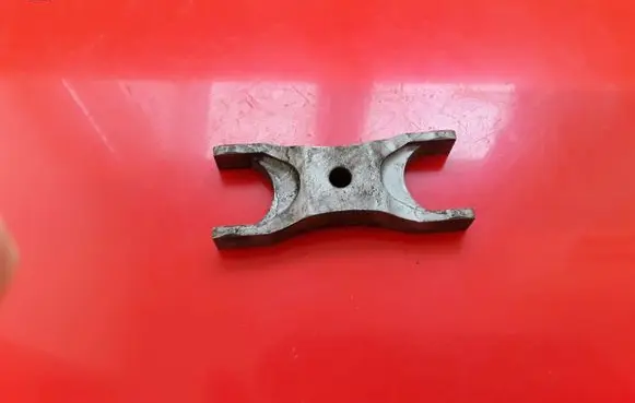 Skoda Superb B6 (3T) Fuel Injector clamp holder 03L216A