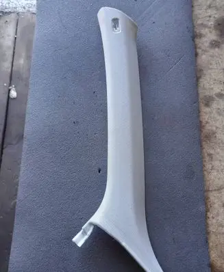 Audi Q5 SQ5 (A) pillar trim 8R0867233C