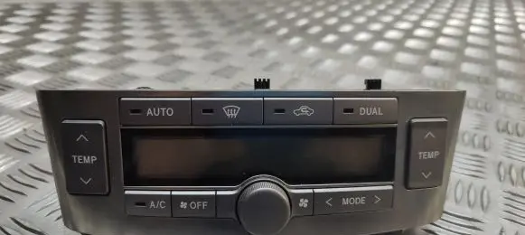 Toyota Avensis T250 Climate control unit 5590205050 6J080C4 5590005270