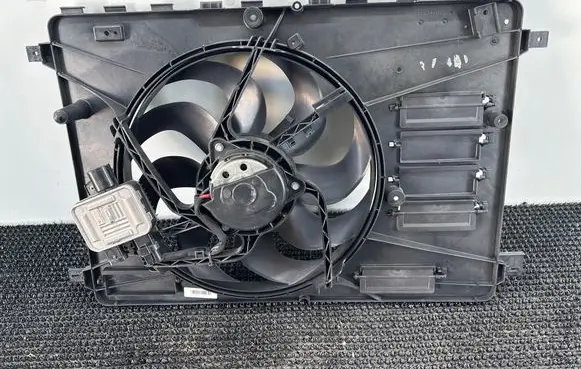 Volvo XC60 Electric radiator cooling fan 6G918C607MG