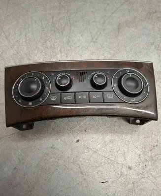 Mercedes-Benz C W203 Climate control unit A2038301785