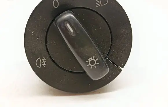 Volkswagen Golf V Light switch 1K0941431P 1796