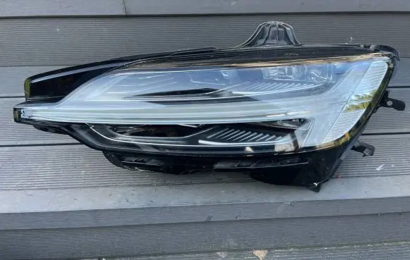 Volvo V60 Headlight/headlamp 32314189