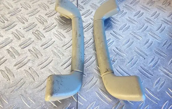 Toyota Land Cruiser (J200) A set of handles for the ceiling 