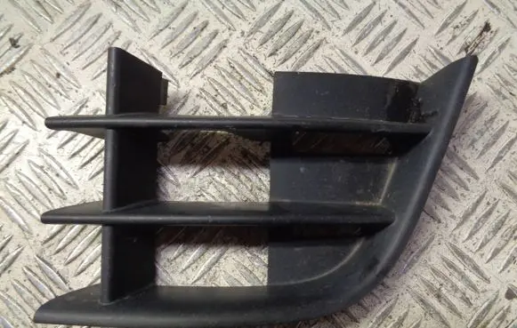 Skoda Fabia Mk2 (5J) Front bumper lower grill 3200201 5J0853665A