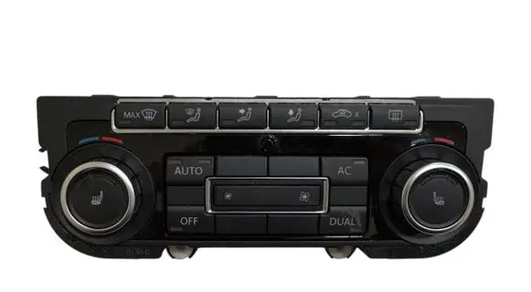 Volkswagen Golf VI Climate control unit 5K0907044BD SW0608 5HB00974631