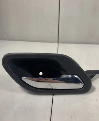 BMW 5 E39 Front door interior handle 8226050