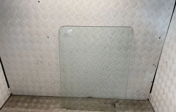 Fiat Ducato Front door window/glass (coupe) 
