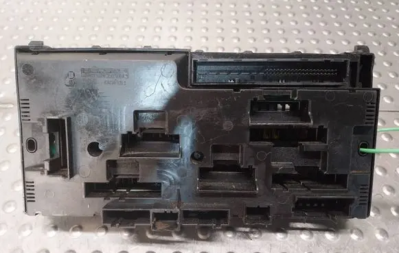 BMW 5 F10 F11 Fuse box set 9234421