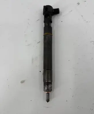 SsangYong Tivoli Fuel injector A6730170021 28387604