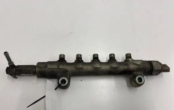 Subaru Forester SH Fuel main line pipe