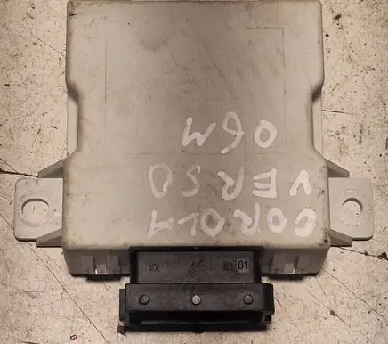 Toyota Corolla Verso AR10 Window wiper relay 150696 66GF15