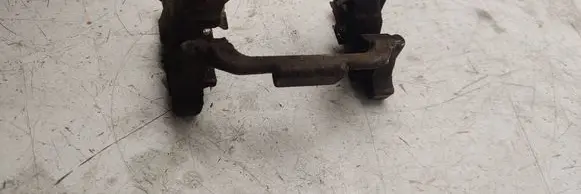 Volkswagen Jetta VI Rear brake pad spring 