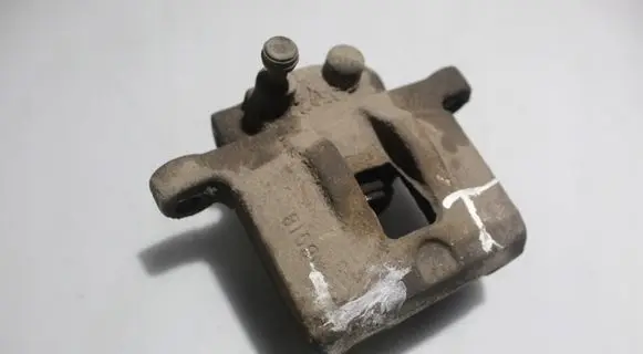 Mitsubishi Lancer X Rear brake caliper