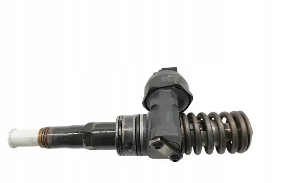 Skoda Octavia Mk2 (1Z) Fuel injector 