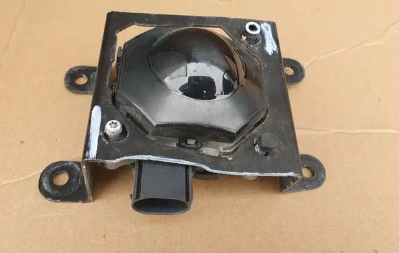 Volkswagen Touareg III Distronic sensor radar 960907561B 760907574