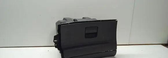 Glove box