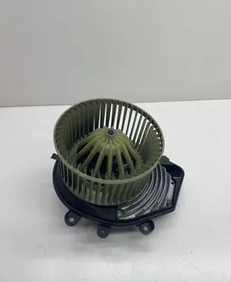 Skoda Superb B5 (3U) Heater fan/blower 8D1820021 740221233F