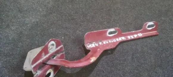 Ford Explorer Engine bonnet/hood hinges