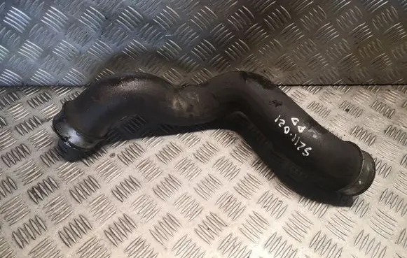 Intercooler hose/pipe