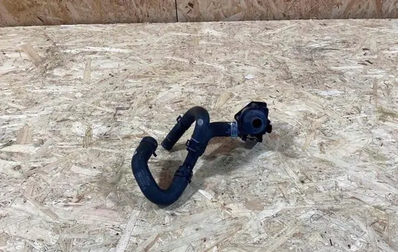 Porsche Macan (95B) Engine coolant pipe/hose 95B819350A