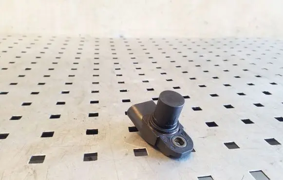 BMW X5 E70 Camshaft position sensor 7792256