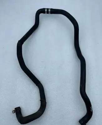 Mercedes-Benz GLE (W166 - C292) Engine coolant pipe/hose A1665062335