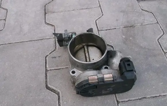 Audi A4 S4 B5 8D Throttle valve