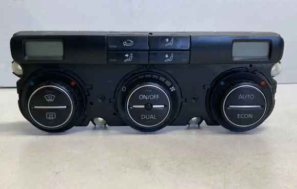 Volkswagen PASSAT B6 Climate control unit