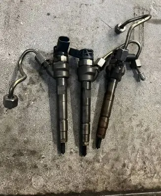 BMW 5 F10 F11 Fuel injector 0445110617