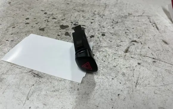 Volvo V40 Hazard light switch 9123682 14W293 4970