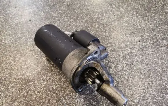 Audi A6 S6 C5 4B Starter motor