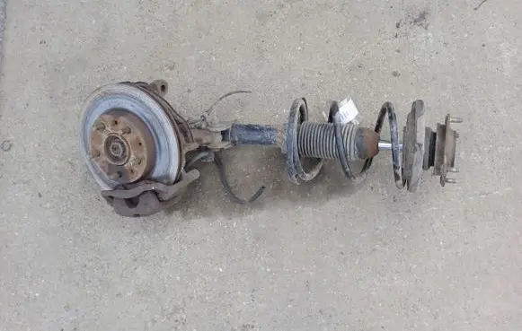 Mazda 626 Front shock absorber/damper