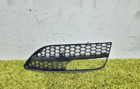 Audi A3 S3 8V Front bumper lower grill A38v8x8x8