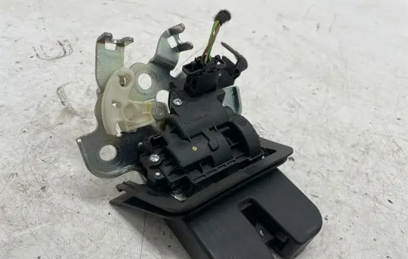 Audi Q5 SQ5 Tailgate/trunk/boot lock/catch/latch 8R0827505