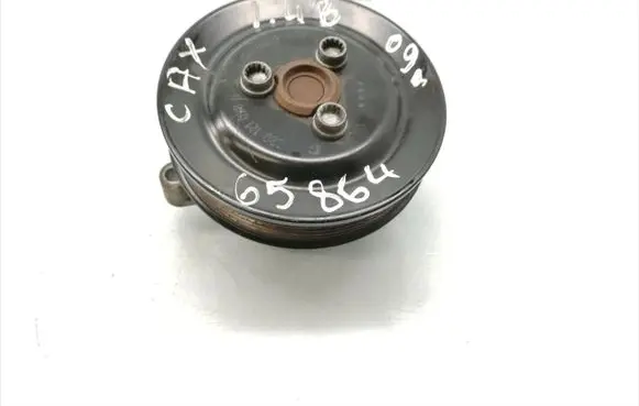 Volkswagen Golf V Water pump 03D121028B